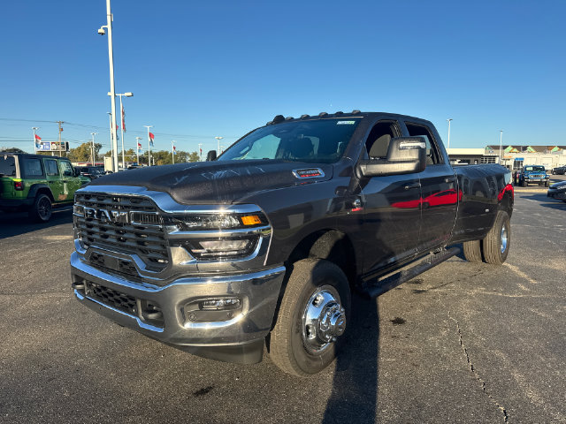 New 2027 RAM 3500 Tradesman AWD/4WD image 3