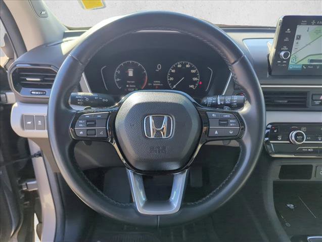 Used 2024 Honda Pilot Touring image 23