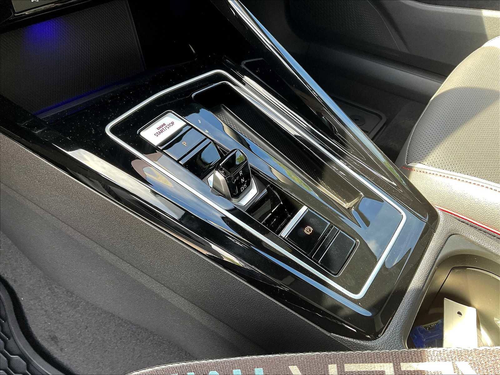 New 2025 Volkswagen GTI SE image 14