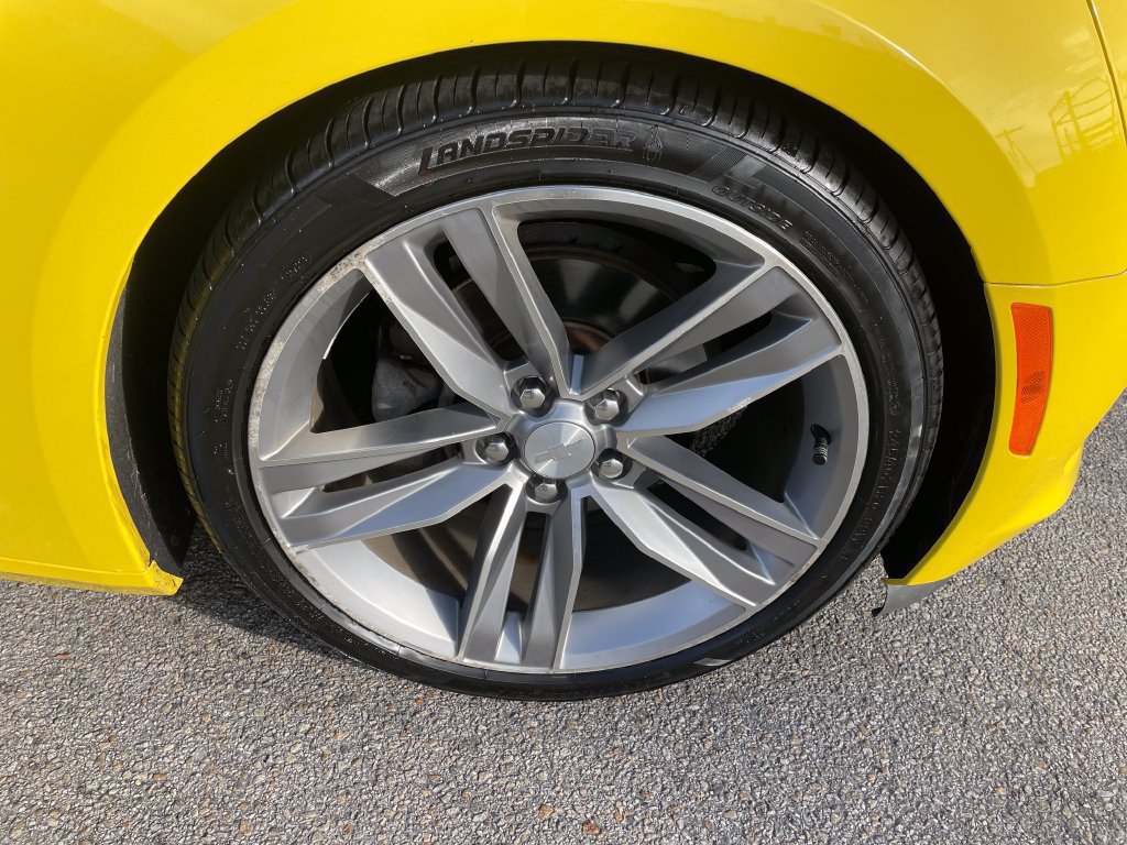 Used 2017 Chevrolet Camaro LT w/ RS Package RWD image 11