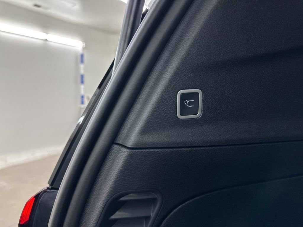 New 2026 Chrysler Pacifica Limited image 24