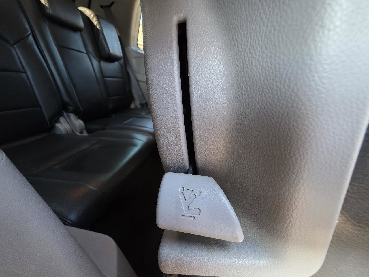 Used 2014 Honda Pilot EX image 43