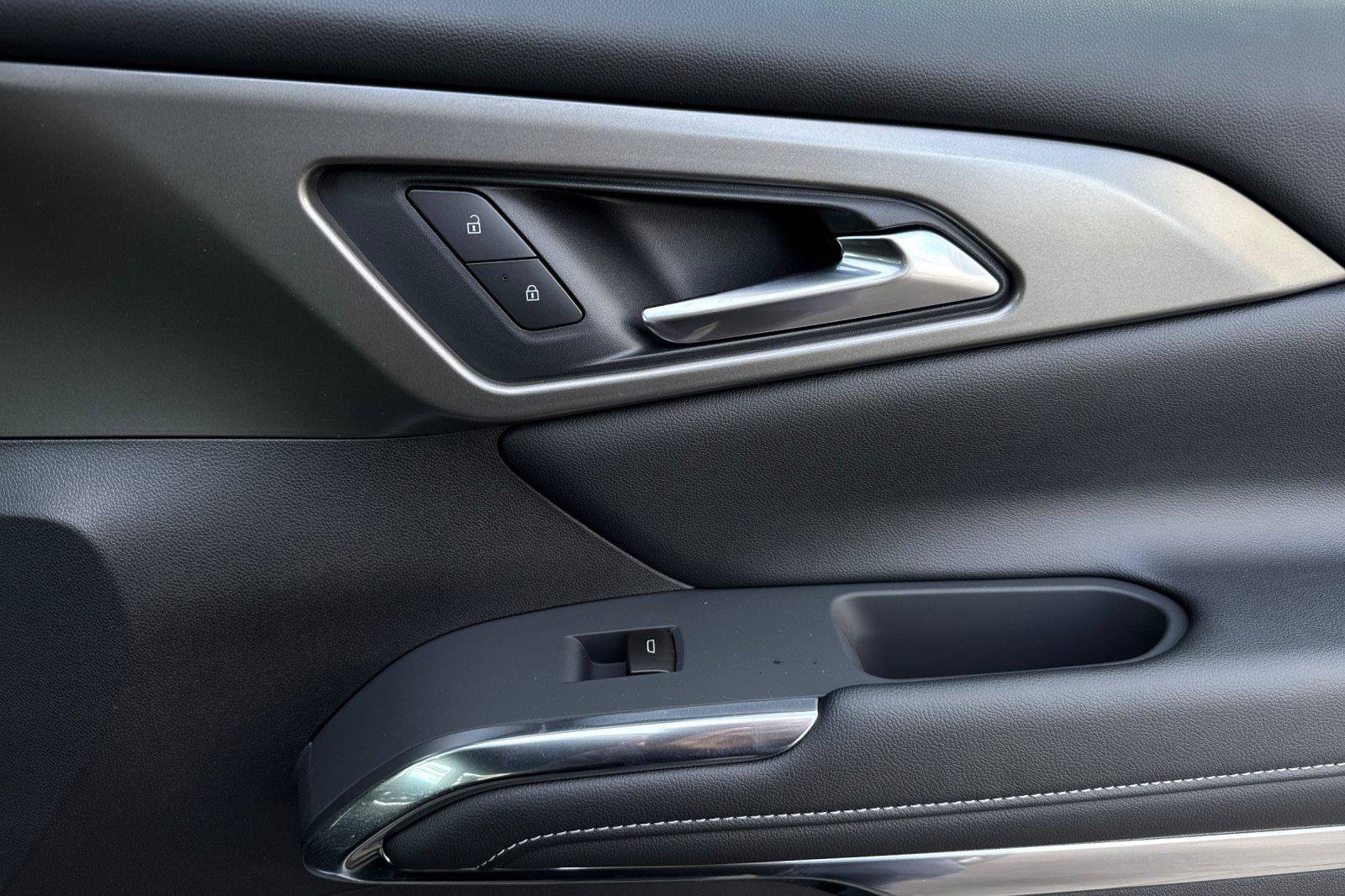 New 2026 Chevrolet Traverse LT FWD image 24