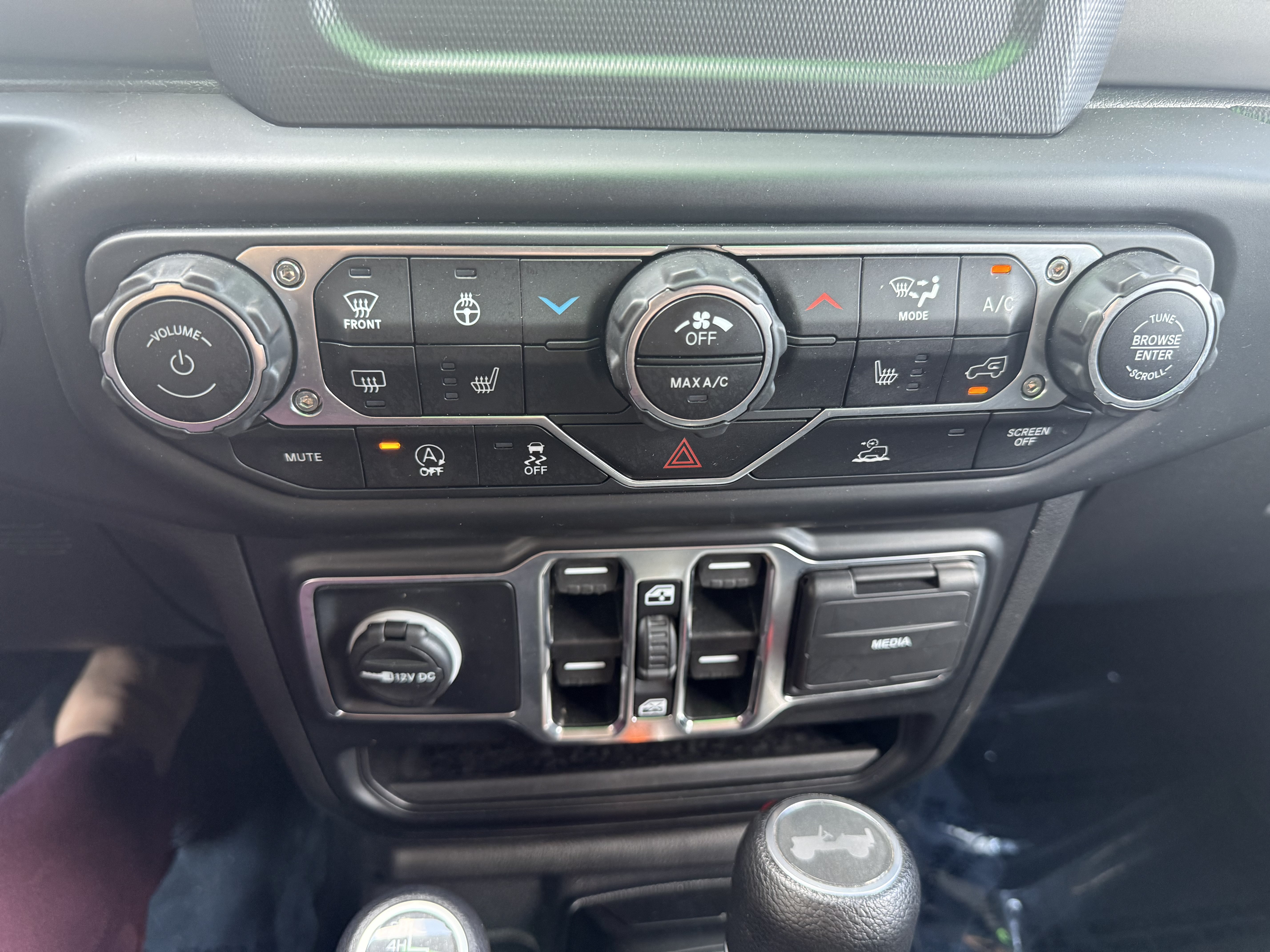Used 2022 Jeep Wrangler Unlimited Sport AWD/4WD image 10