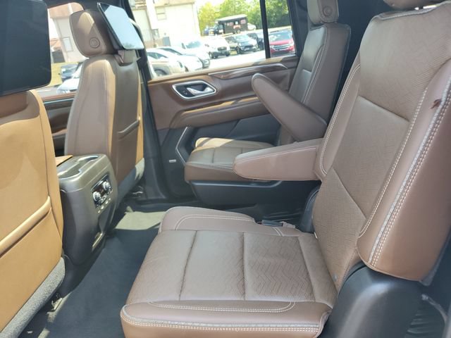 Used 2021 Chevrolet Suburban High Country AWD/4WD image 27