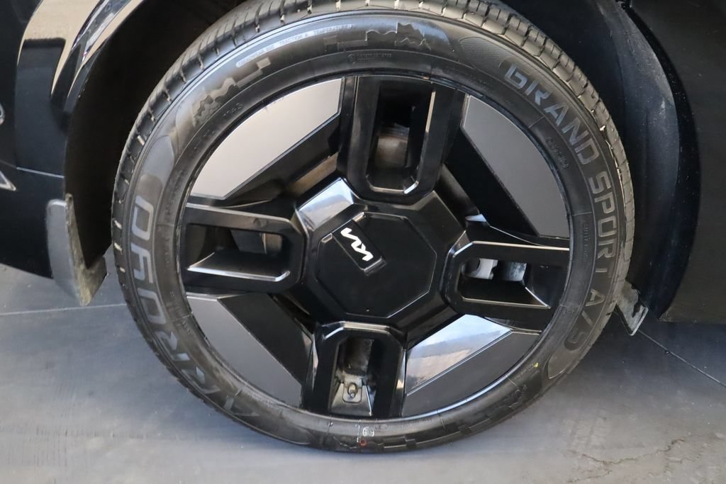 Used 2024 Kia EV9 GT-Line AWD/4WD image 11