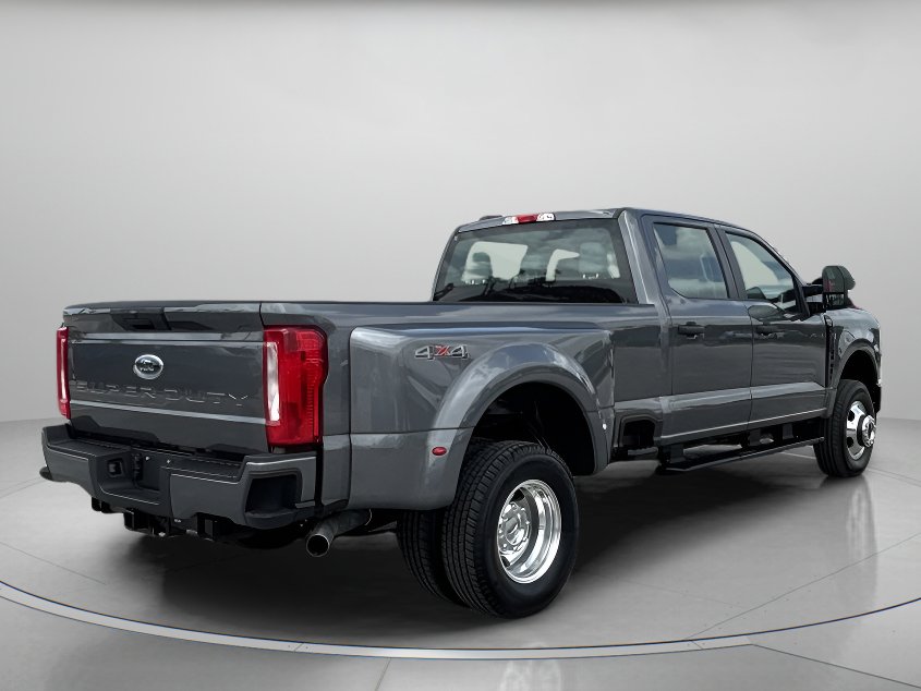 Used 2026 Ford F350 XL w/ STX Appearance Package AWD/4WD image 3