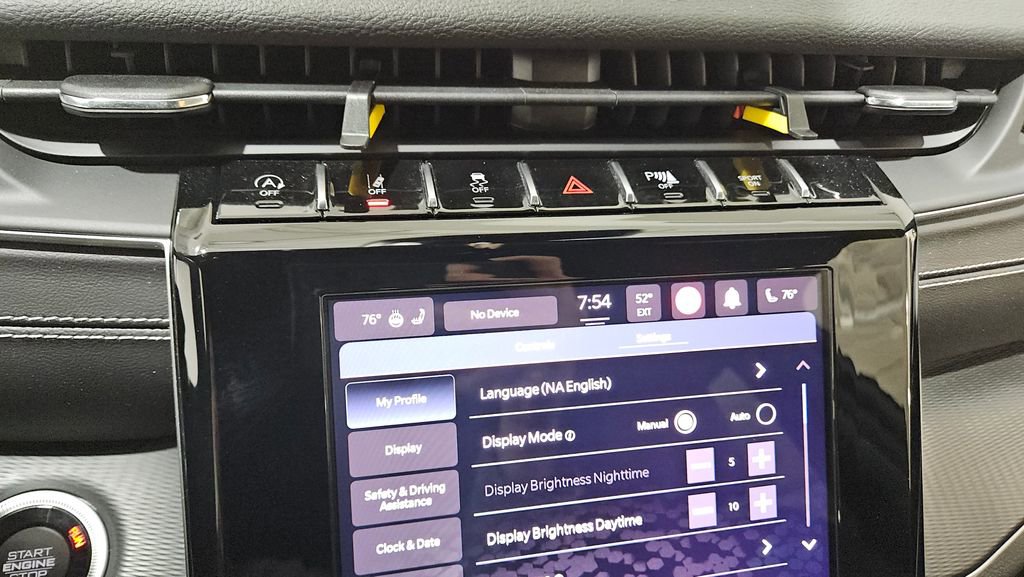 Used 2023 Jeep Grand Cherokee Altitude image 35