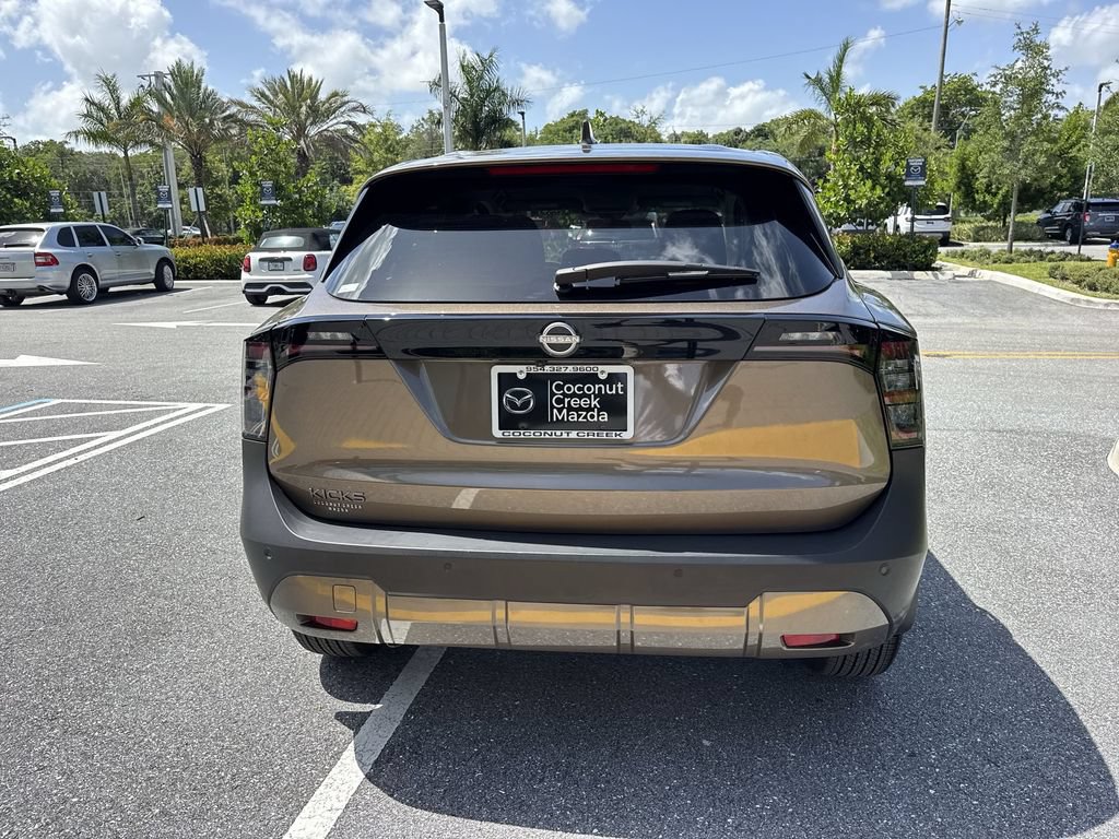 Used 2025 Nissan Kicks SV FWD image 25