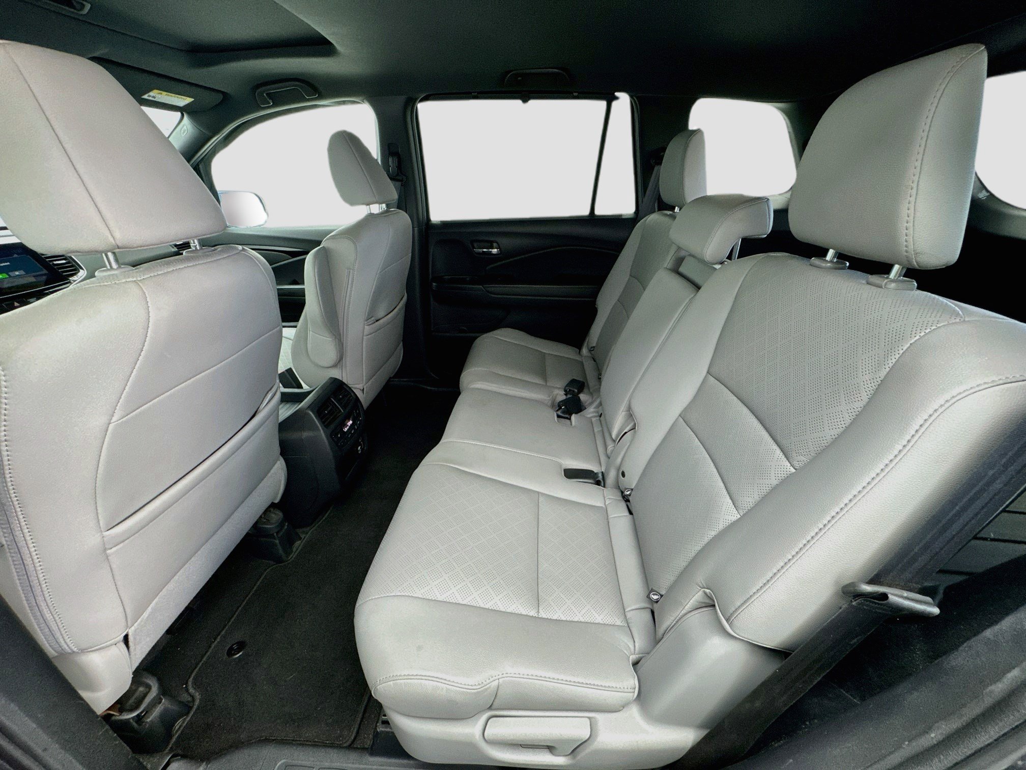 Used 2019 Honda Passport Elite image 16