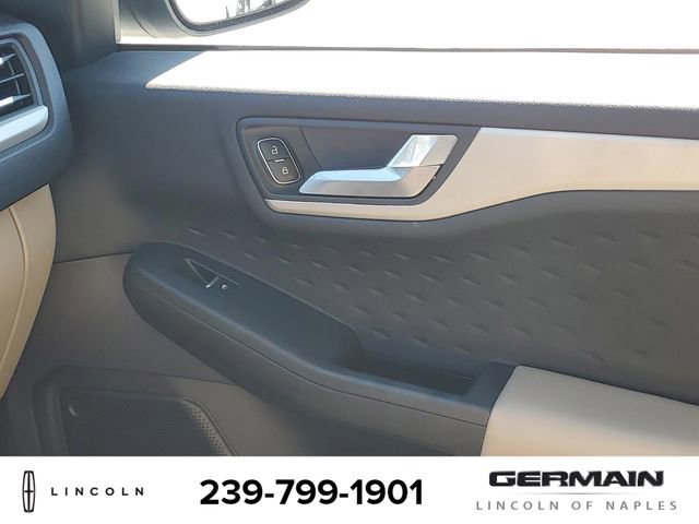 Used 2020 Ford Escape SEL image 28