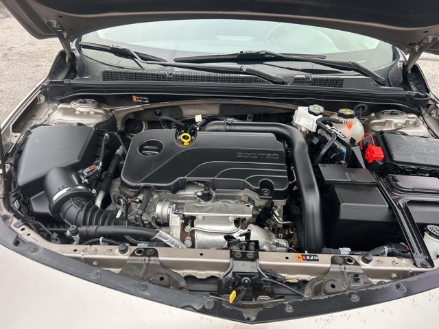 Used 2023 Chevrolet Malibu LT image 33