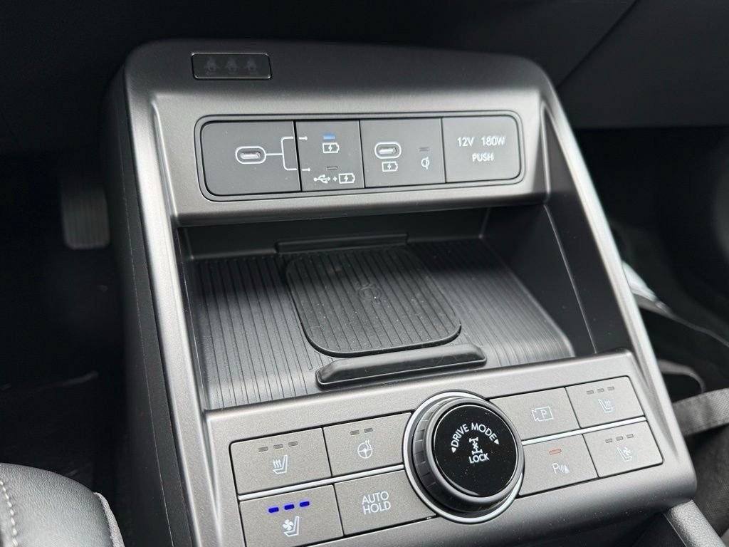 Certified 2024 Hyundai Kona Limited AWD/4WD image 19