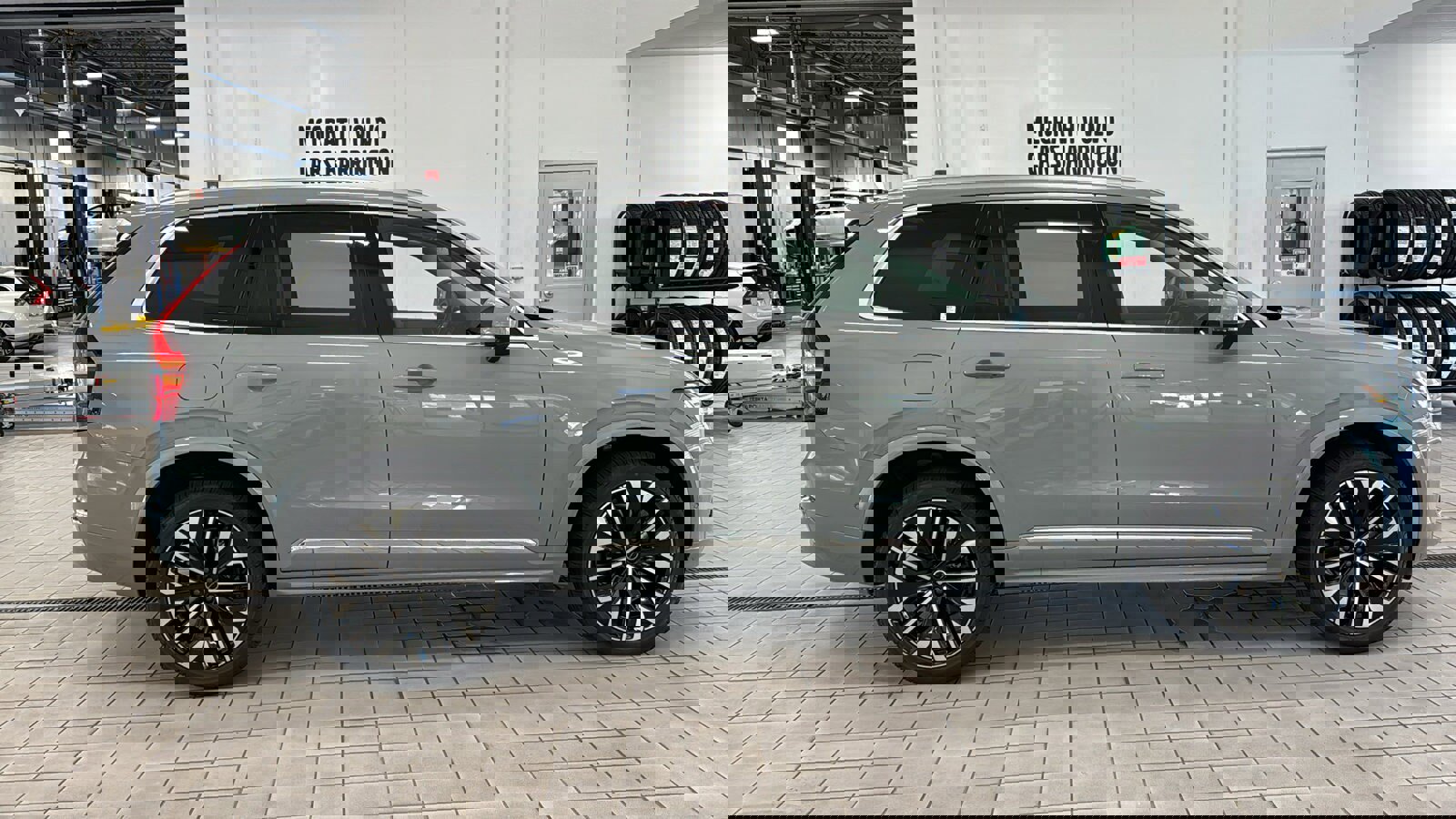 New 2026 Volvo XC90 B6 Plus w/ Protection Package Premier image 4