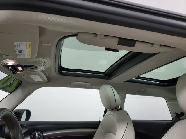 Used 2020 MINI Cooper S image 18