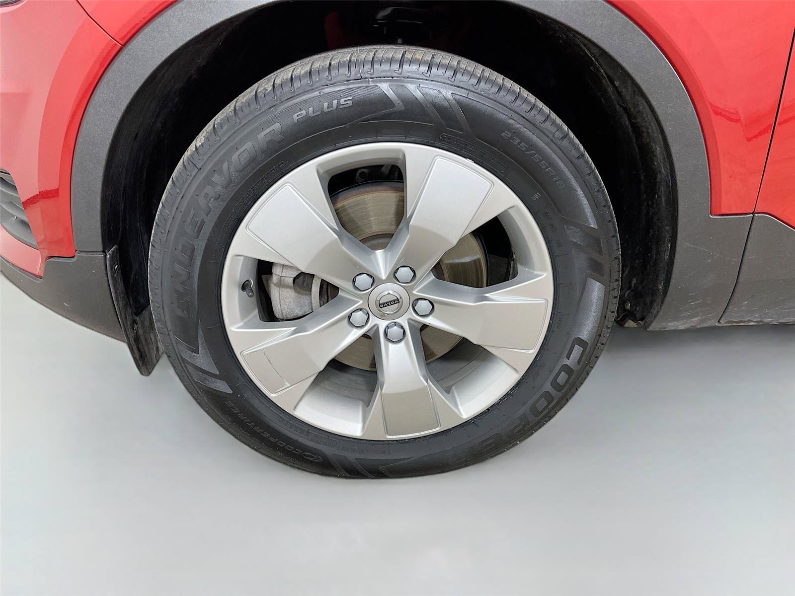 Used 2020 Volvo XC40 T5 Momentum w/ Protection Package Premier AWD/4WD image 28