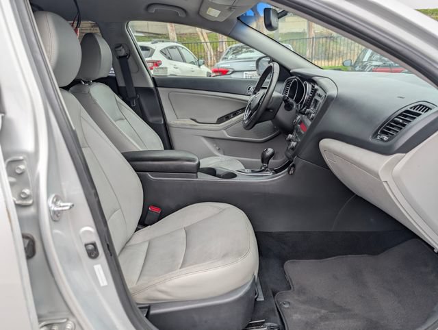Used 2012 Kia Optima EX FWD image 10