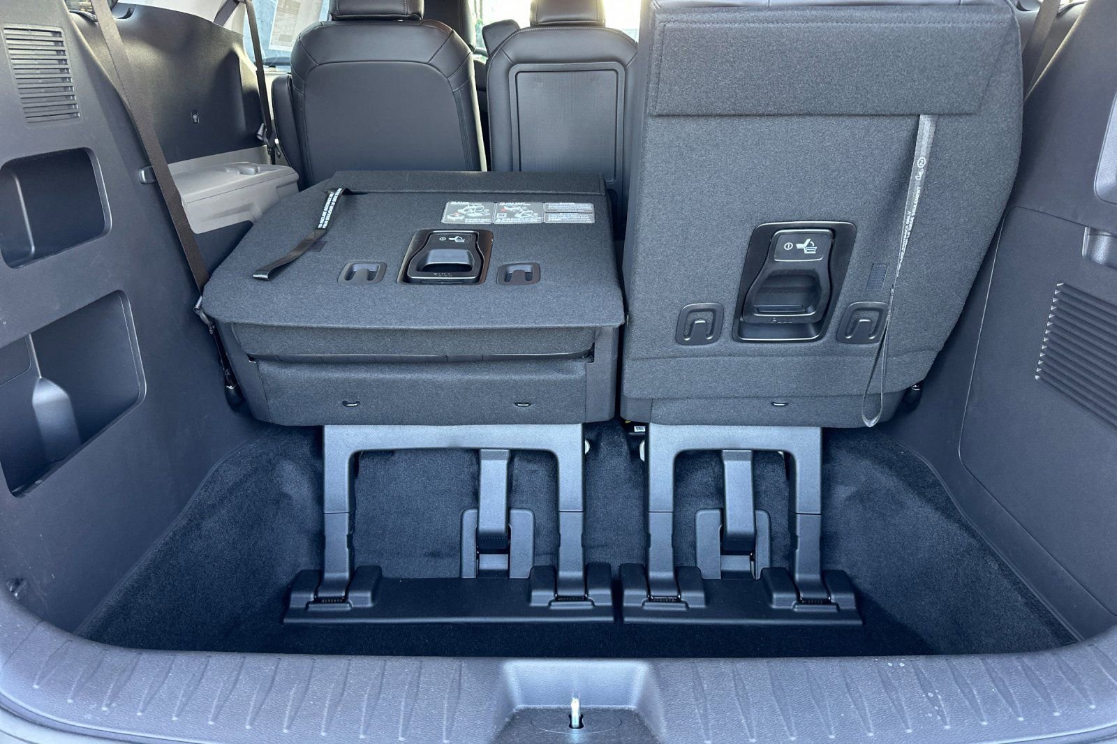 New 2026 Kia Carnival EX image 16