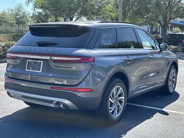 Used 2026 Lincoln Corsair Premiere AWD/4WD image 3