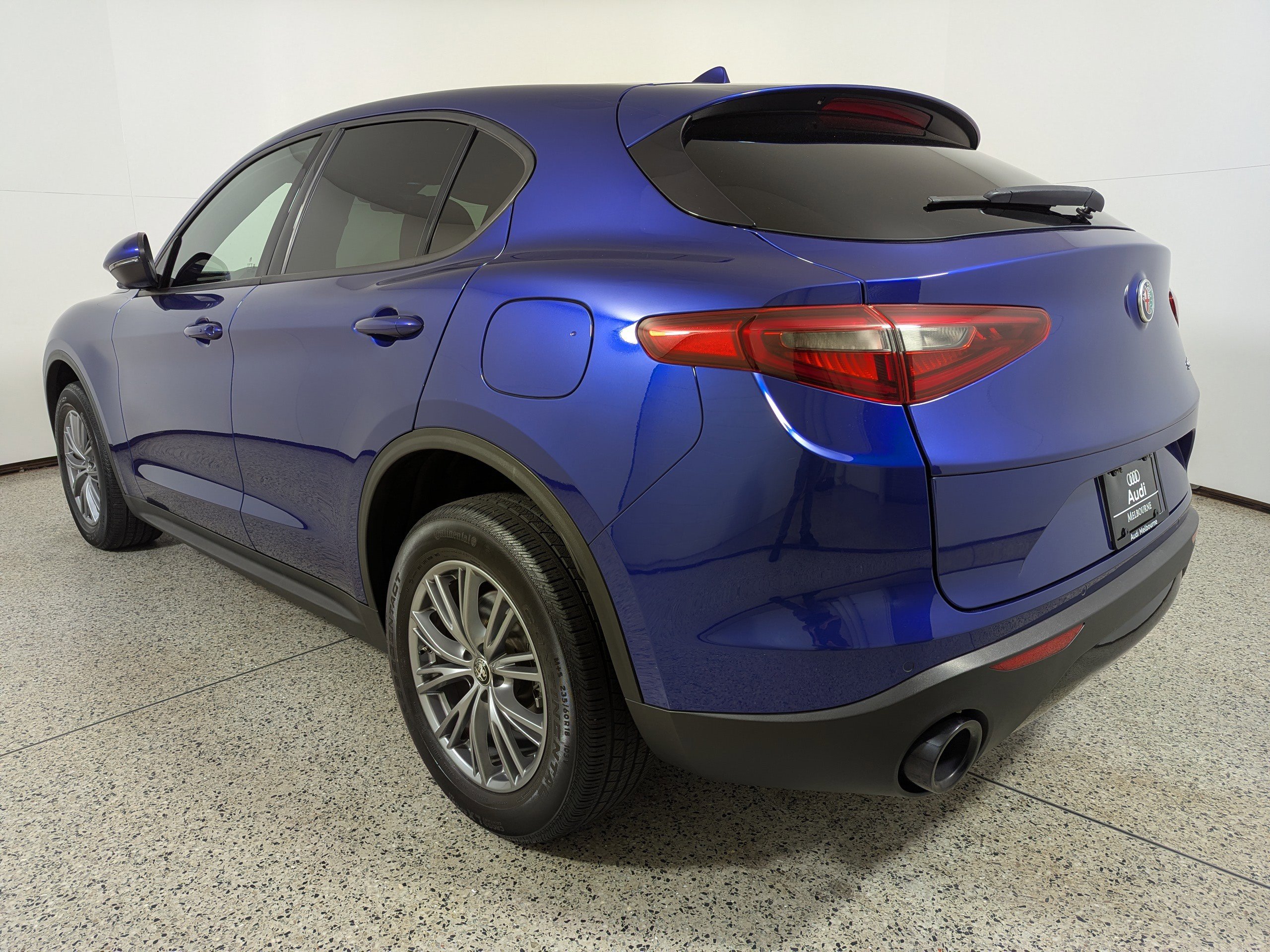 Used 2023 Alfa Romeo Stelvio Sprint image 5