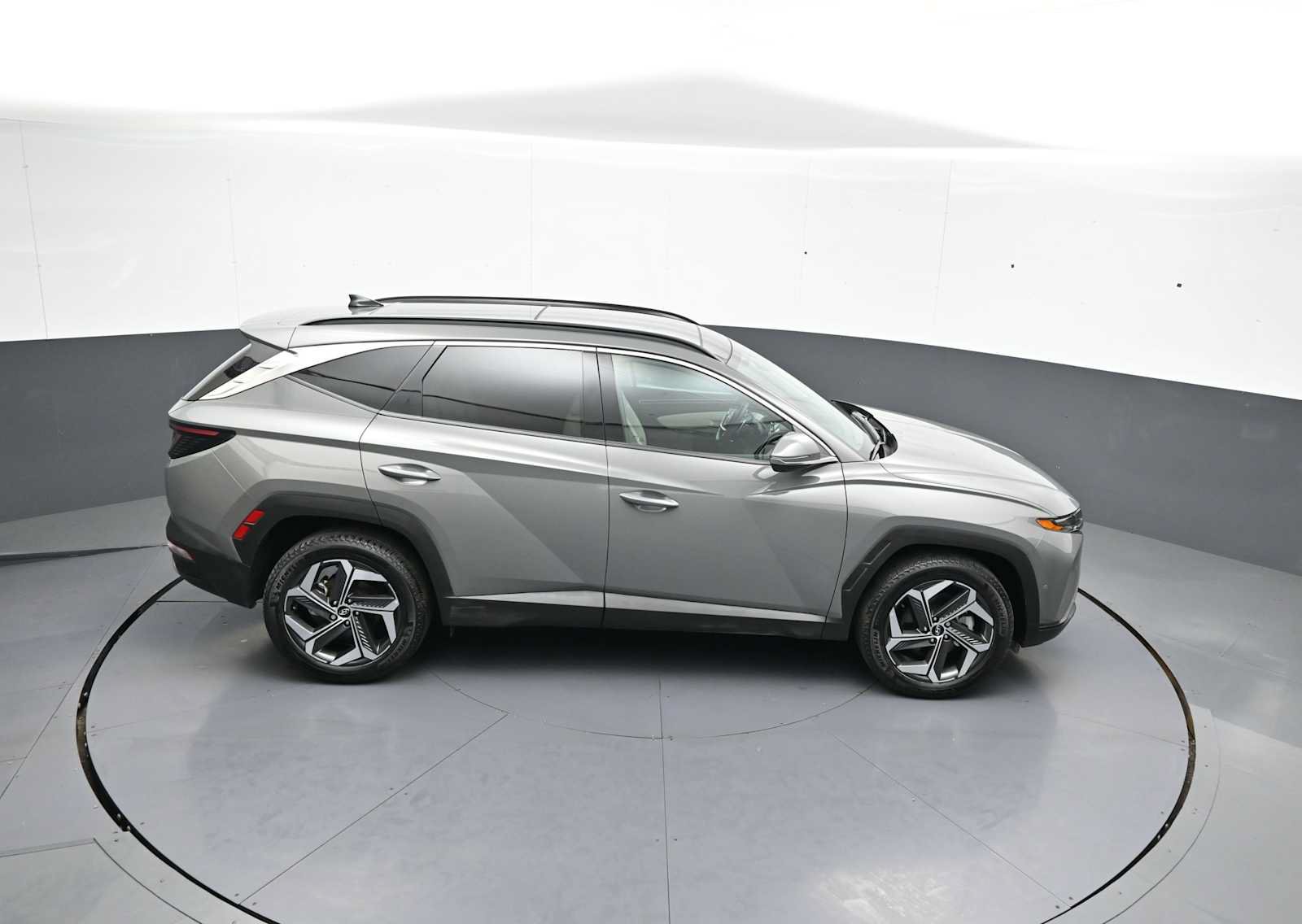Used 2024 Hyundai Tucson Limited AWD/4WD image 38