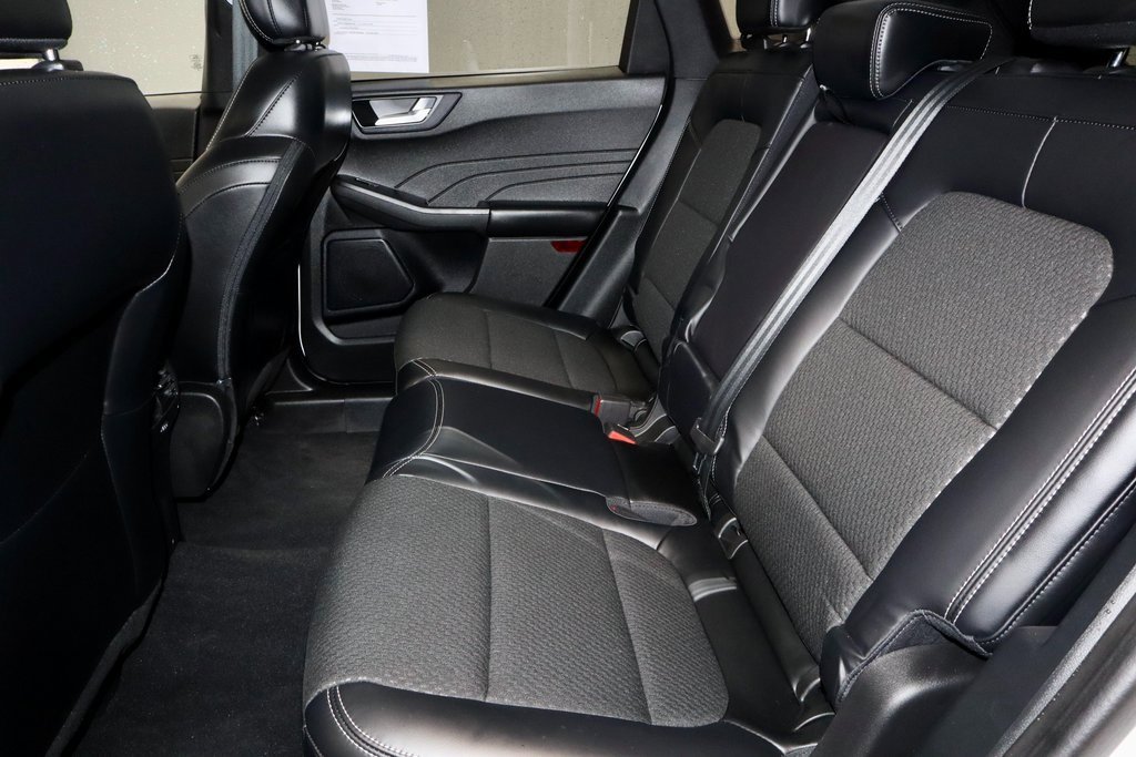 Used 2023 Ford Escape SE image 23