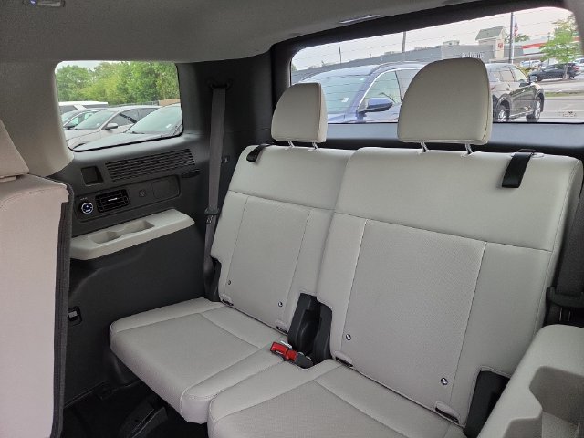 Certified 2026 Hyundai Santa Fe SEL AWD/4WD image 27
