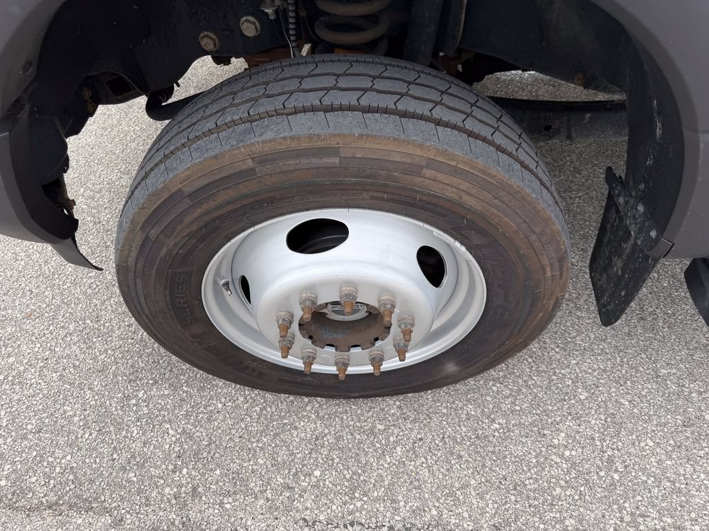 Certified 2019 Ford F550 4x4 Crew Cab Super Duty image 38