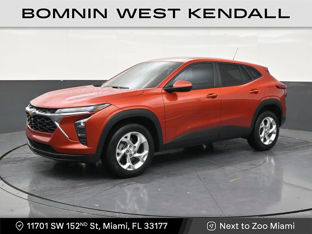 Used 2024 Chevrolet Trax LS w/ LS Convenience Package
