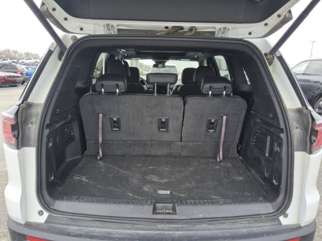 Used 2025 GMC Acadia Elevation w/ Elevation Premium Package image 6