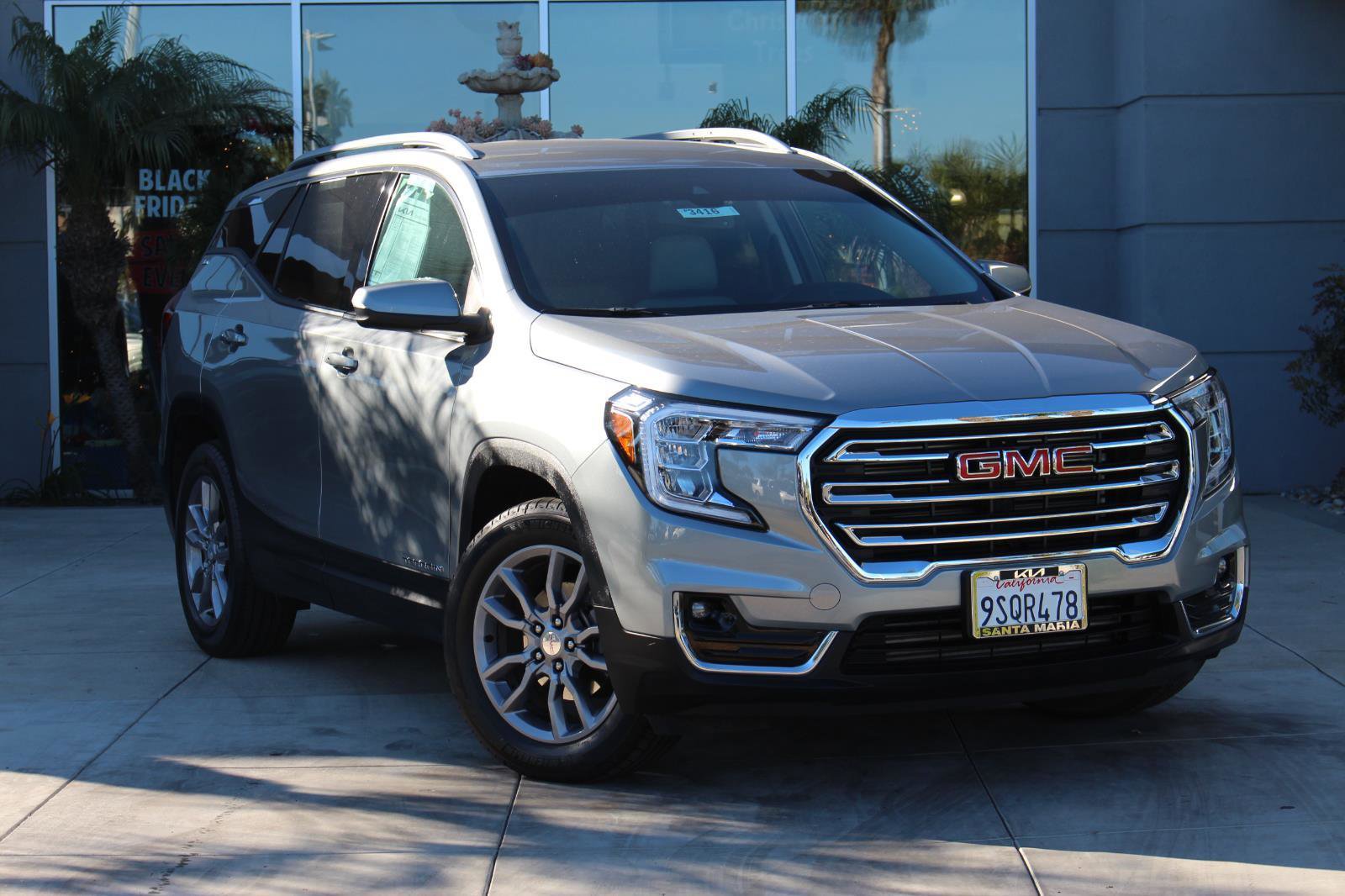 Used 2024 GMC Terrain SLT