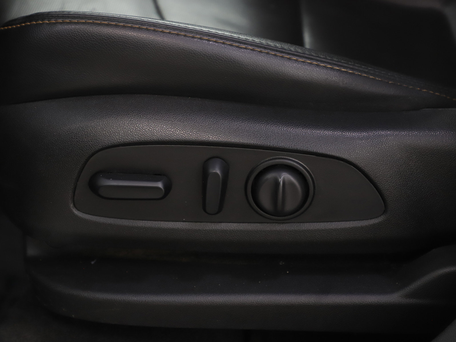 Used 2019 Chevrolet Equinox Premier image 29