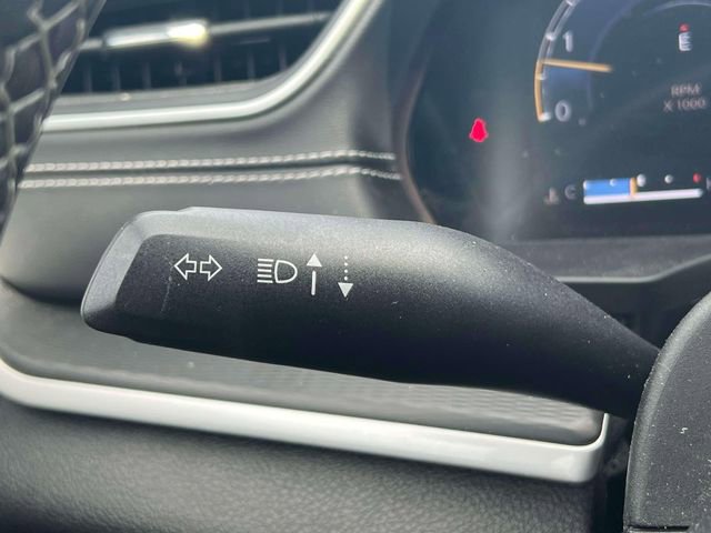 Used 2023 Jeep Grand Cherokee L Laredo RWD image 32