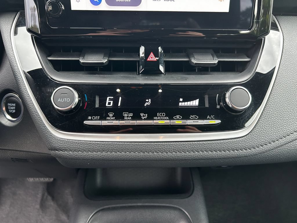 Used 2025 Toyota Corolla SE FWD image 16