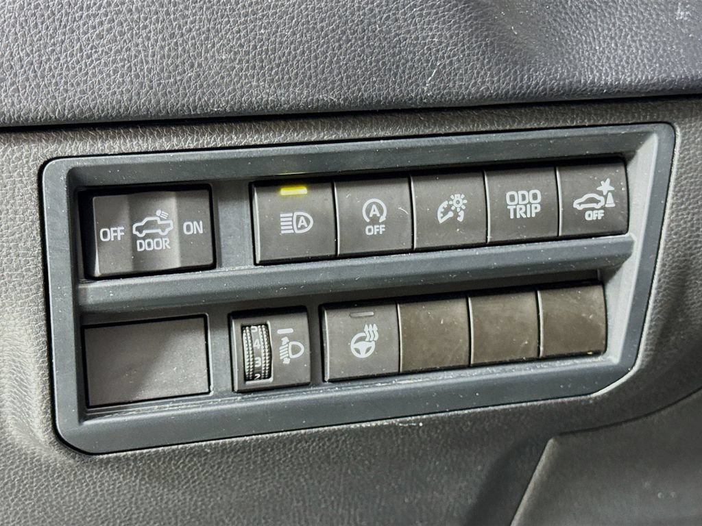 Used 2024 Toyota Tundra SR5 w/ SR5 Premium Package AWD/4WD image 18