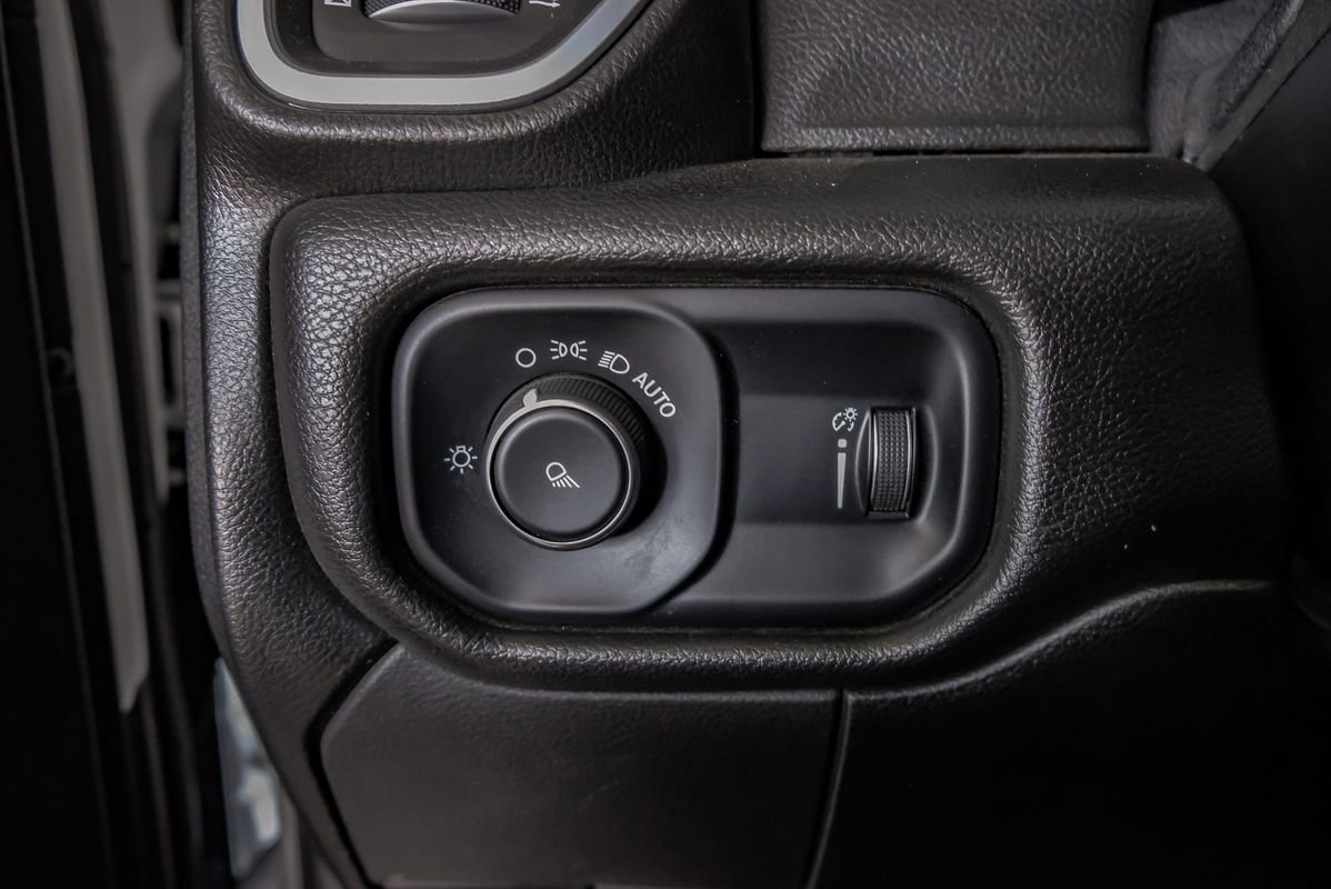Used 2021 RAM 2500 Big Horn AWD/4WD image 25