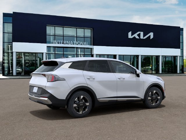 New 2027 Kia Sportage LX FWD image 6