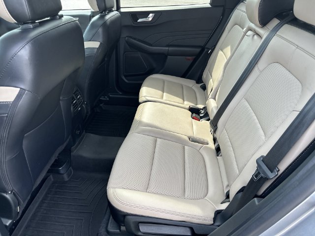 Used 2022 Ford Escape Titanium AWD/4WD image 34