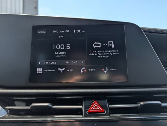 Used 2023 Kia Niro LX FWD image 24