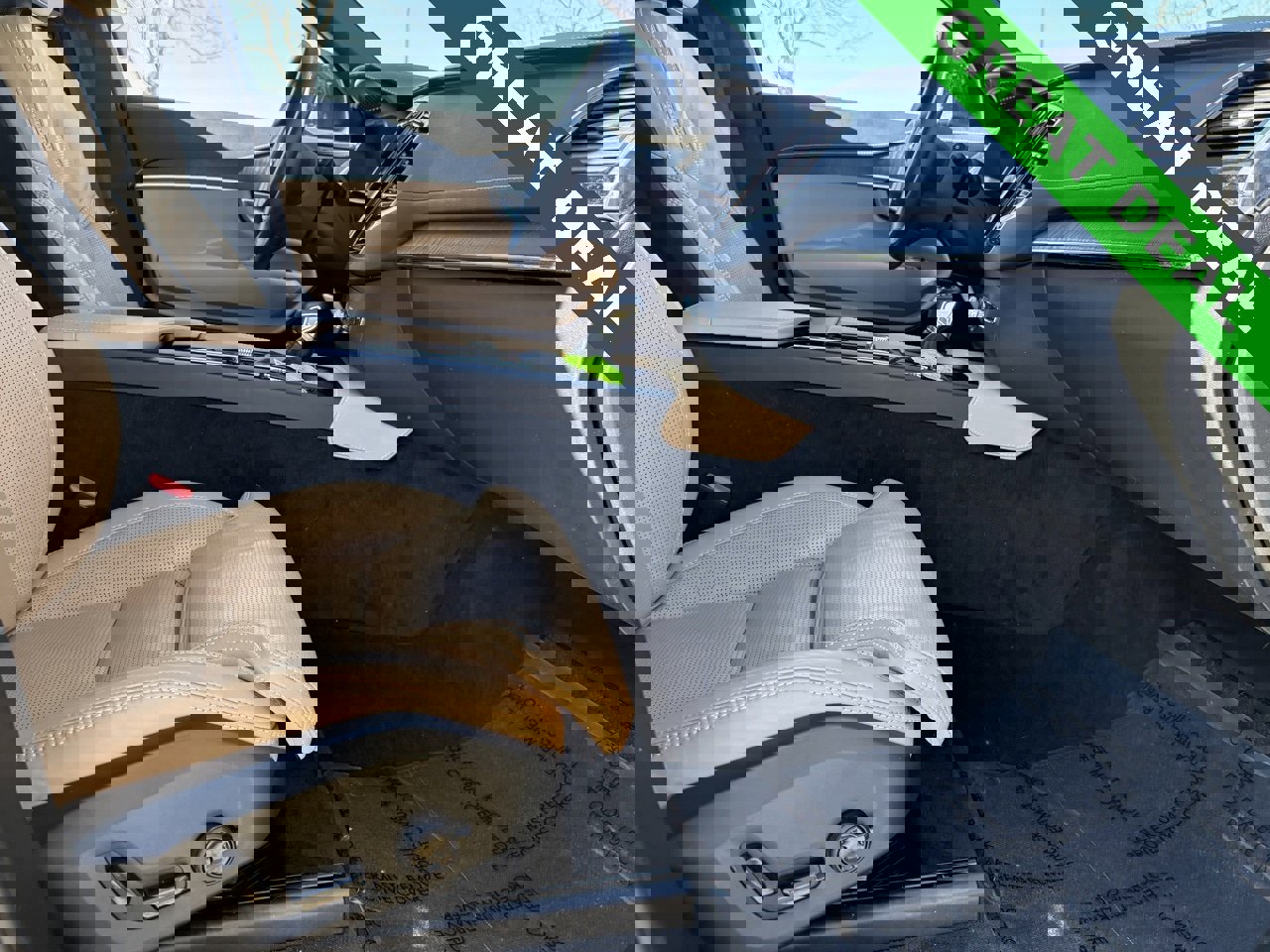 Used 2022 Volvo XC90 T6 Inscription w/ Advanced Package image 36