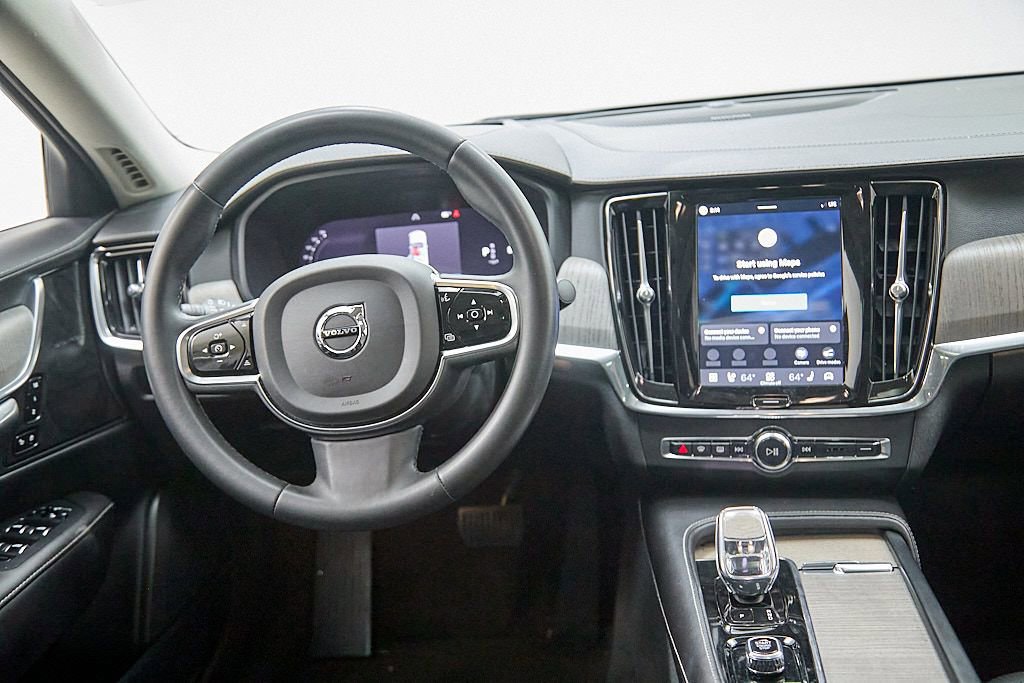 Used 2023 Volvo S90 B6 Ultimate w/ Protection Package Premier image 27
