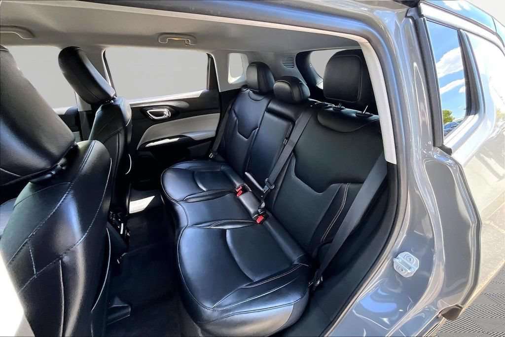 Used 2022 Jeep Compass Limited AWD/4WD image 18