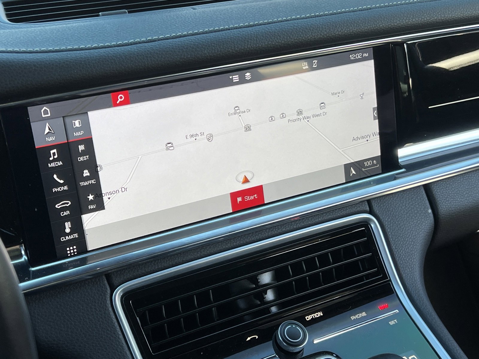 Certified 2020 Porsche Panamera Edition image 24