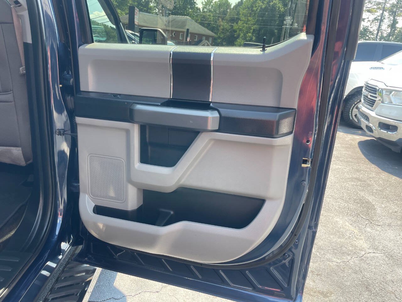 Used 2018 Ford F150 XLT AWD/4WD image 22