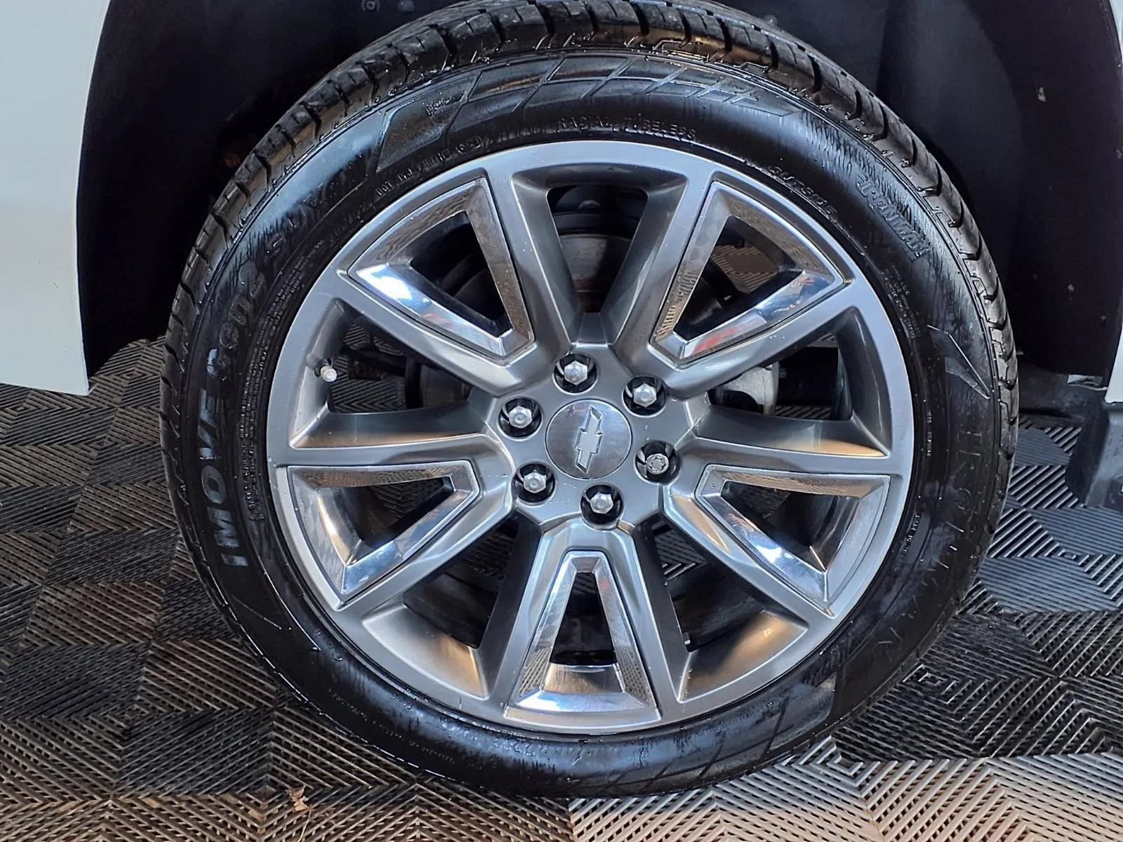 Used 2015 Chevrolet Tahoe LTZ w/ Texas Edition AWD/4WD image 8