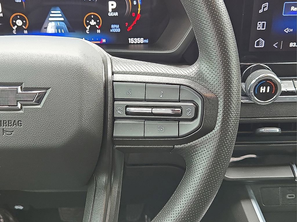 Used 2025 Chevrolet Colorado Trail Boss w/ Midnight Edition image 17