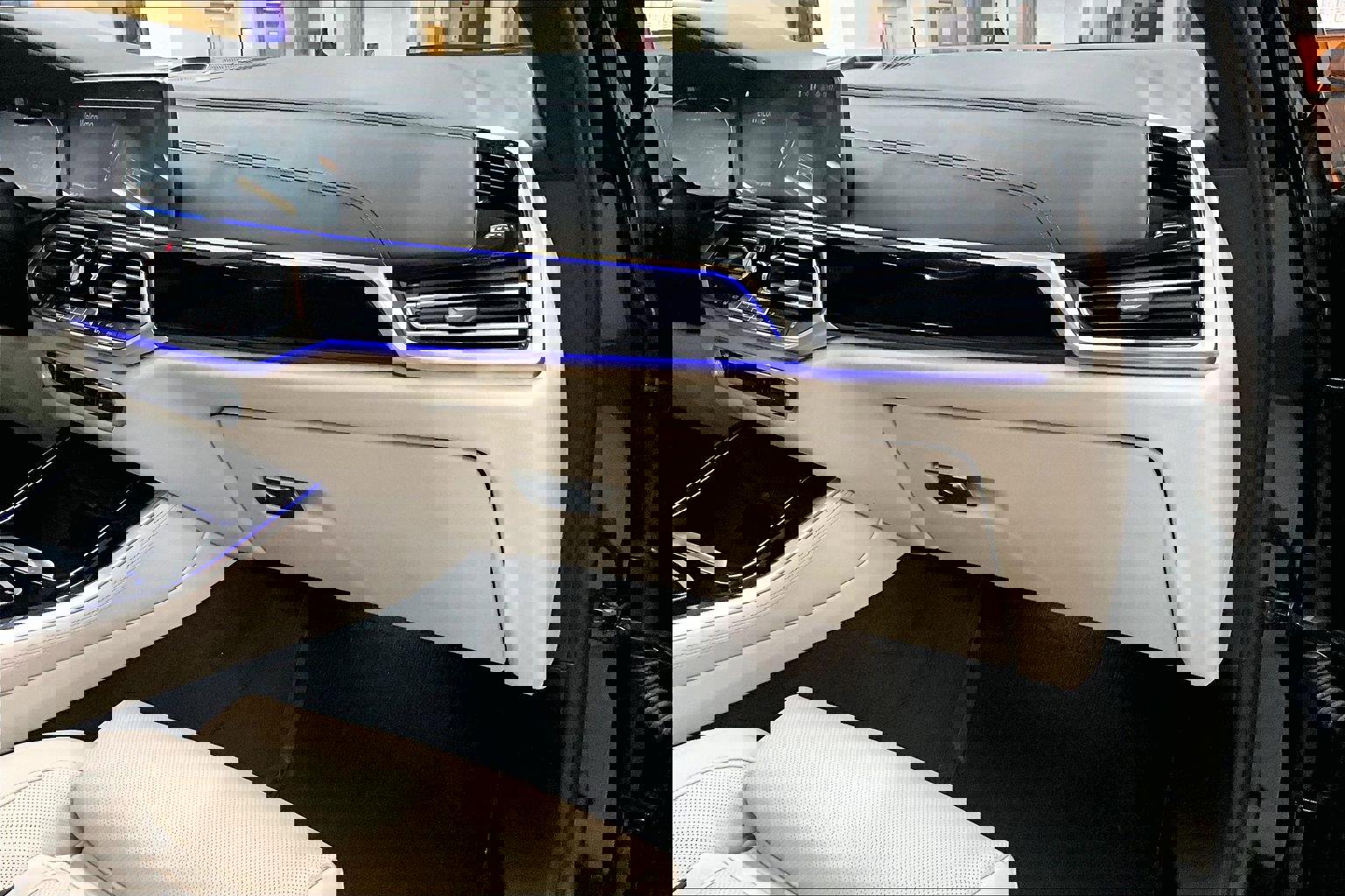 Used 2023 BMW X5 M50i w/ Executive Package image 15