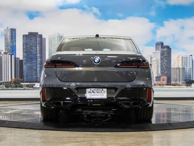 Used 2026 BMW 760i xDrive w/ Executive Package AWD/4WD image 11