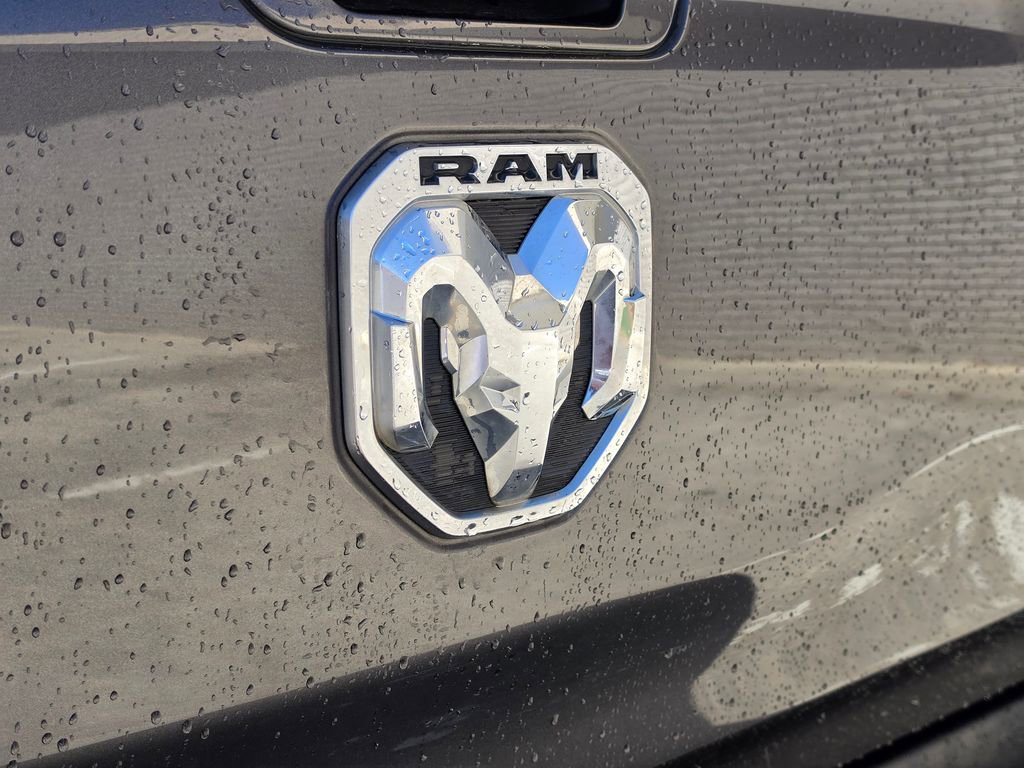 Used 2019 RAM 1500 Laramie image 43