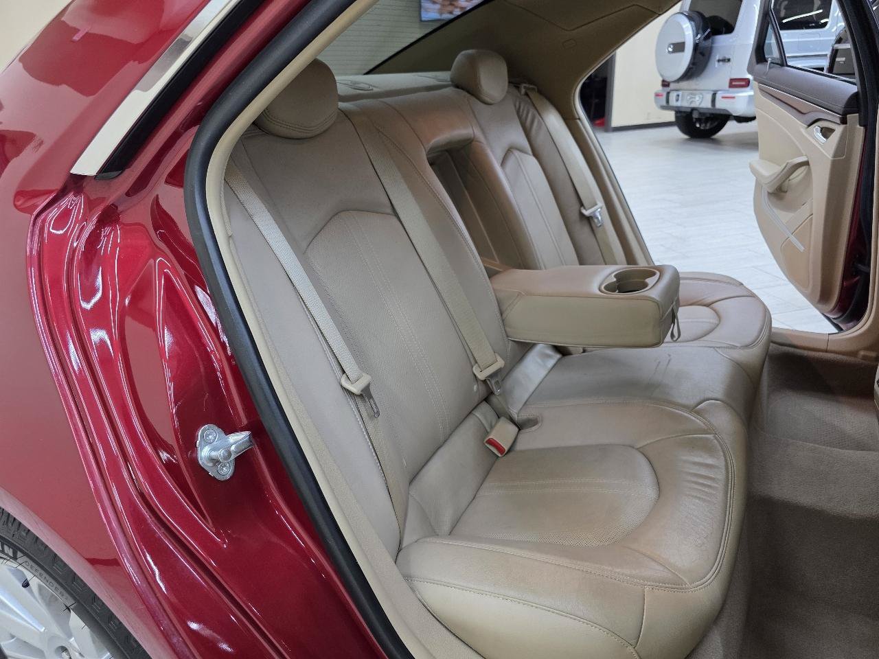 Used 2010 Cadillac CTS Luxury RWD image 20